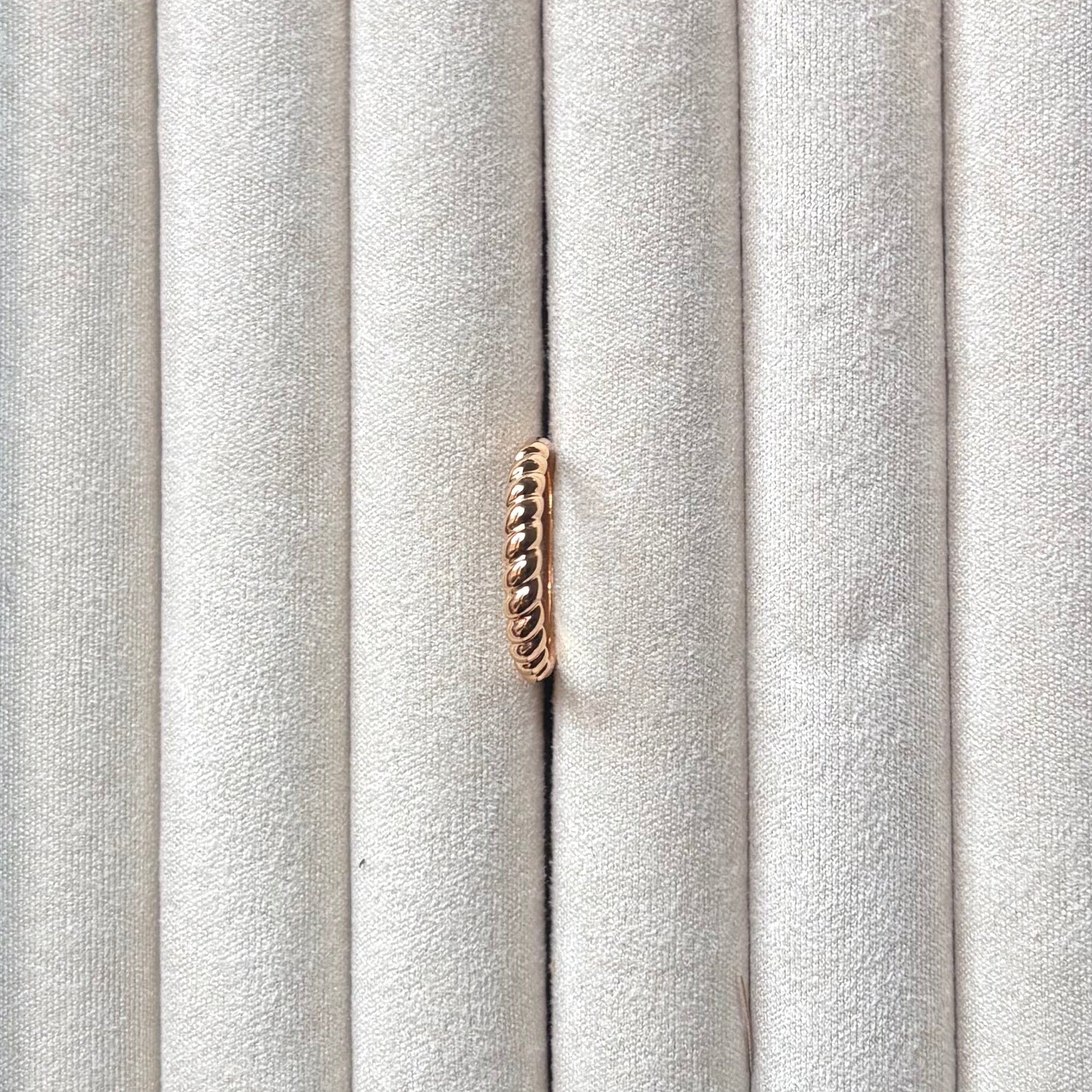 wave ring - stainless steel
