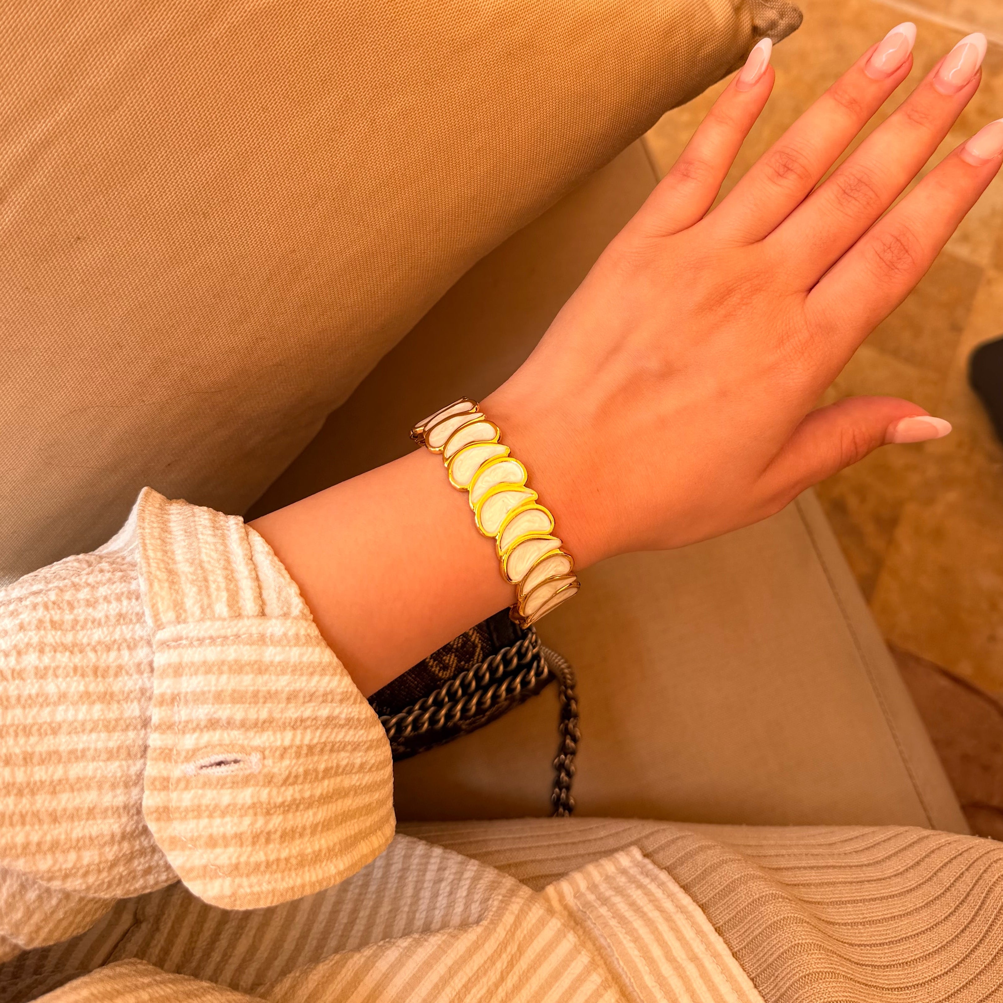 golden wavy bracelet - stainless steel